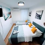 Apartman Blago Star Center *