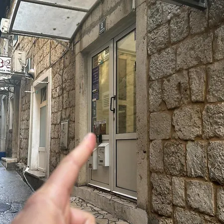 Blago Star Center سبليت